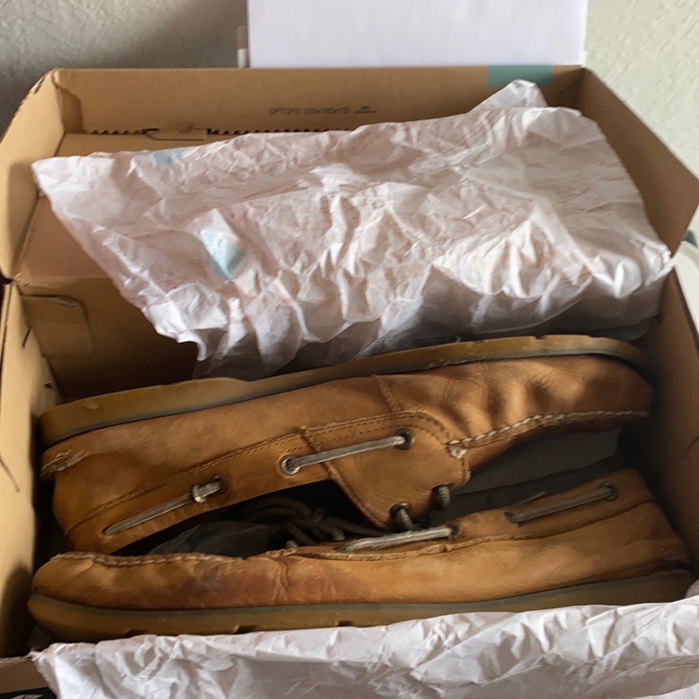 Sperry Topsiders, Make: Leeward, Color: Tan/Brown.